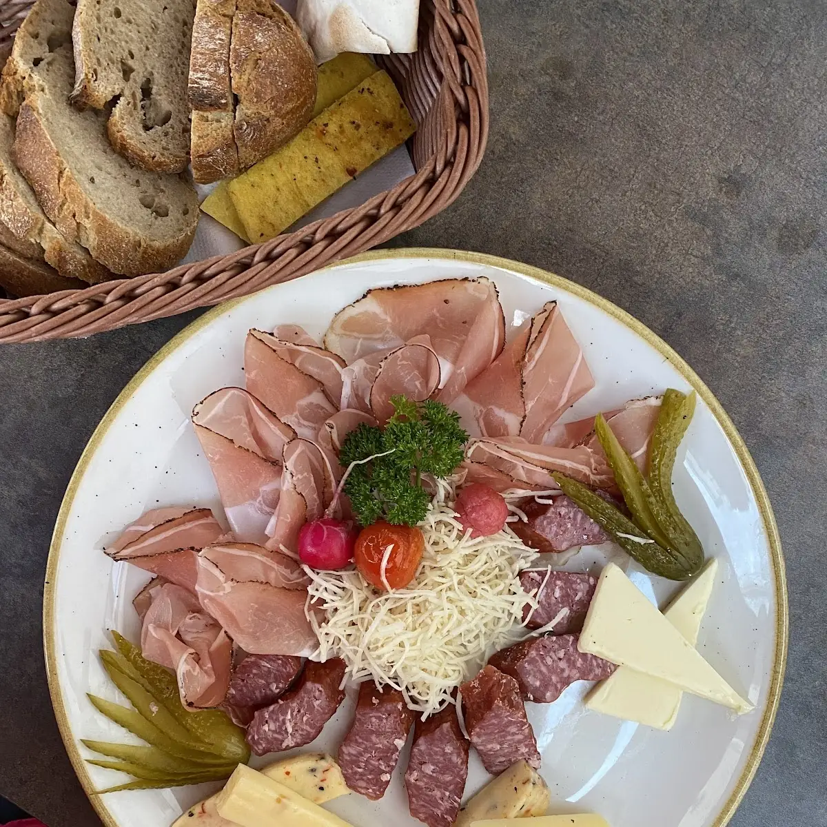 Post-brotzeit