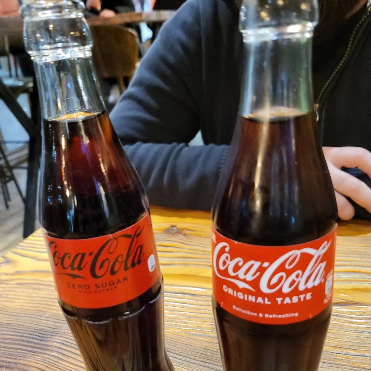 Cola
