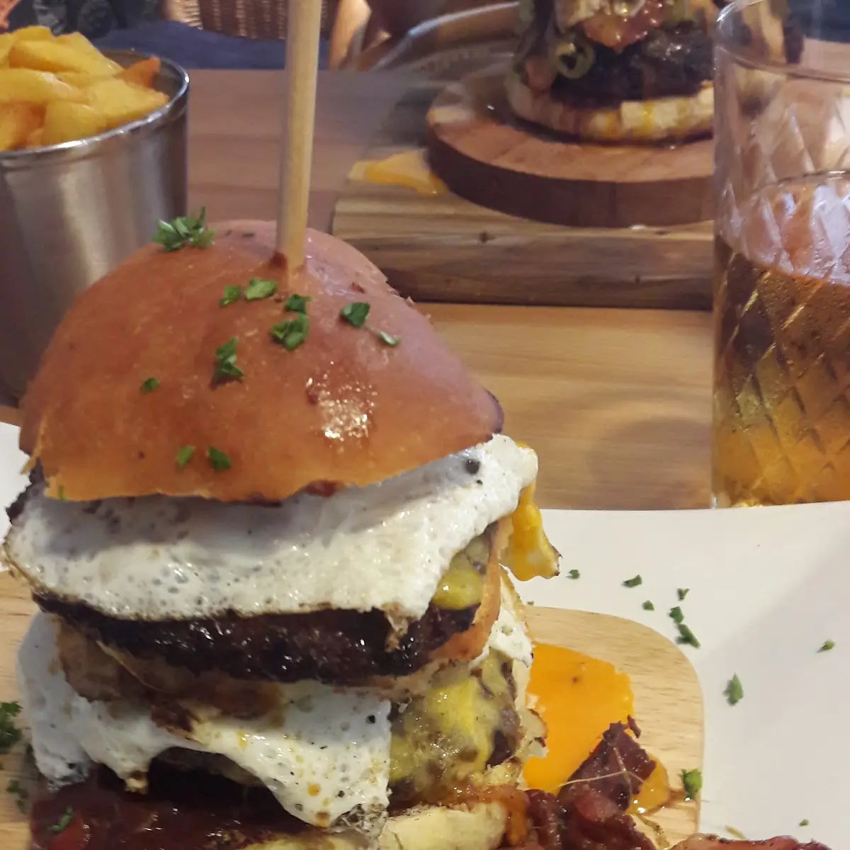 Extra Bacon, La Galeria