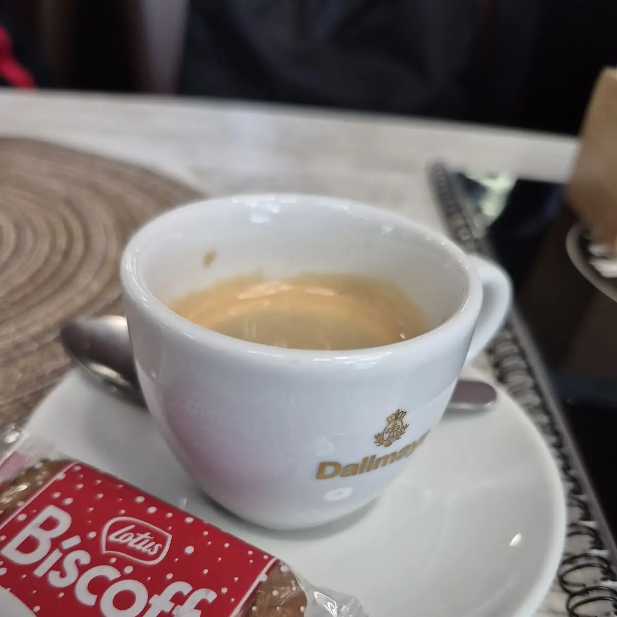 Espresso, Waffel & Lokma