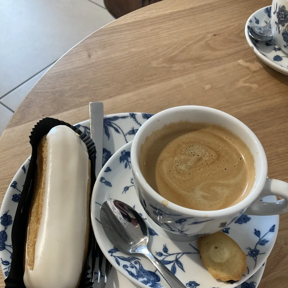 Vanille Éclair Mit Café