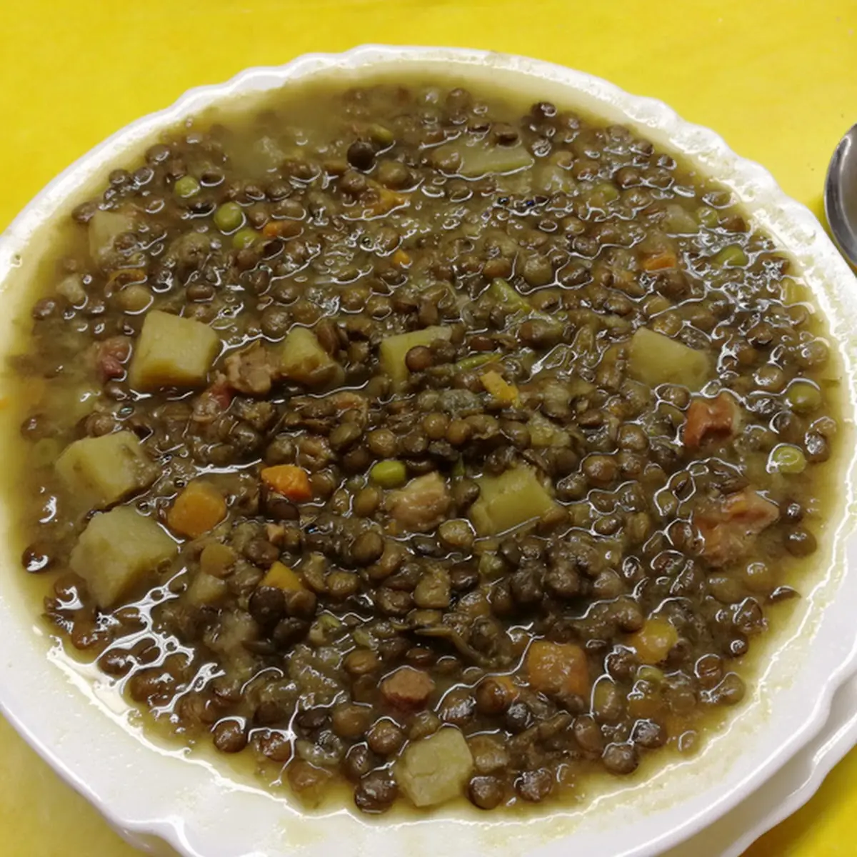 Linsensuppe