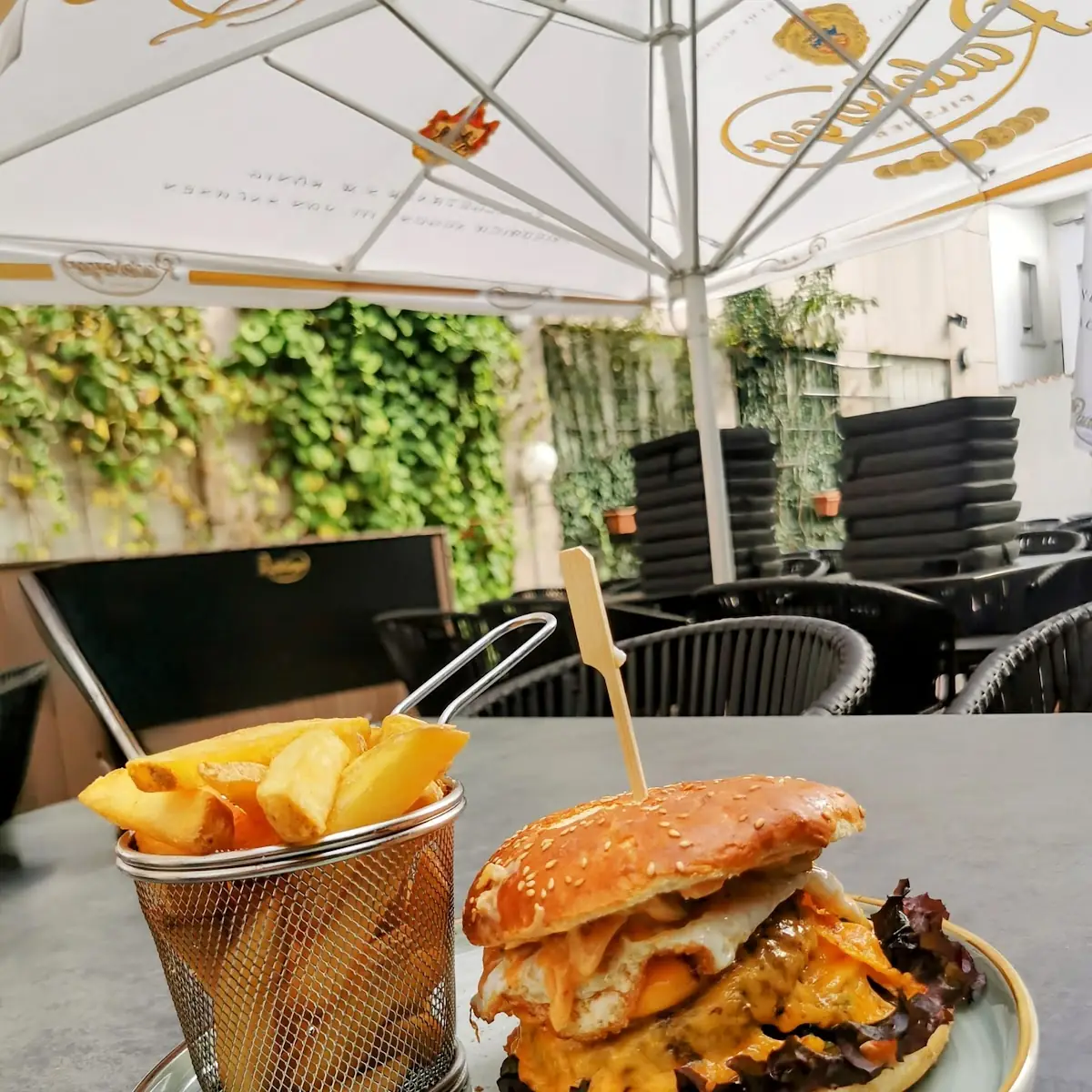 Cheeseburger