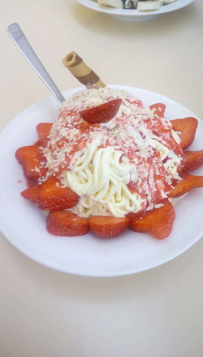 Spaghetti Eis Mit Erdbeeren