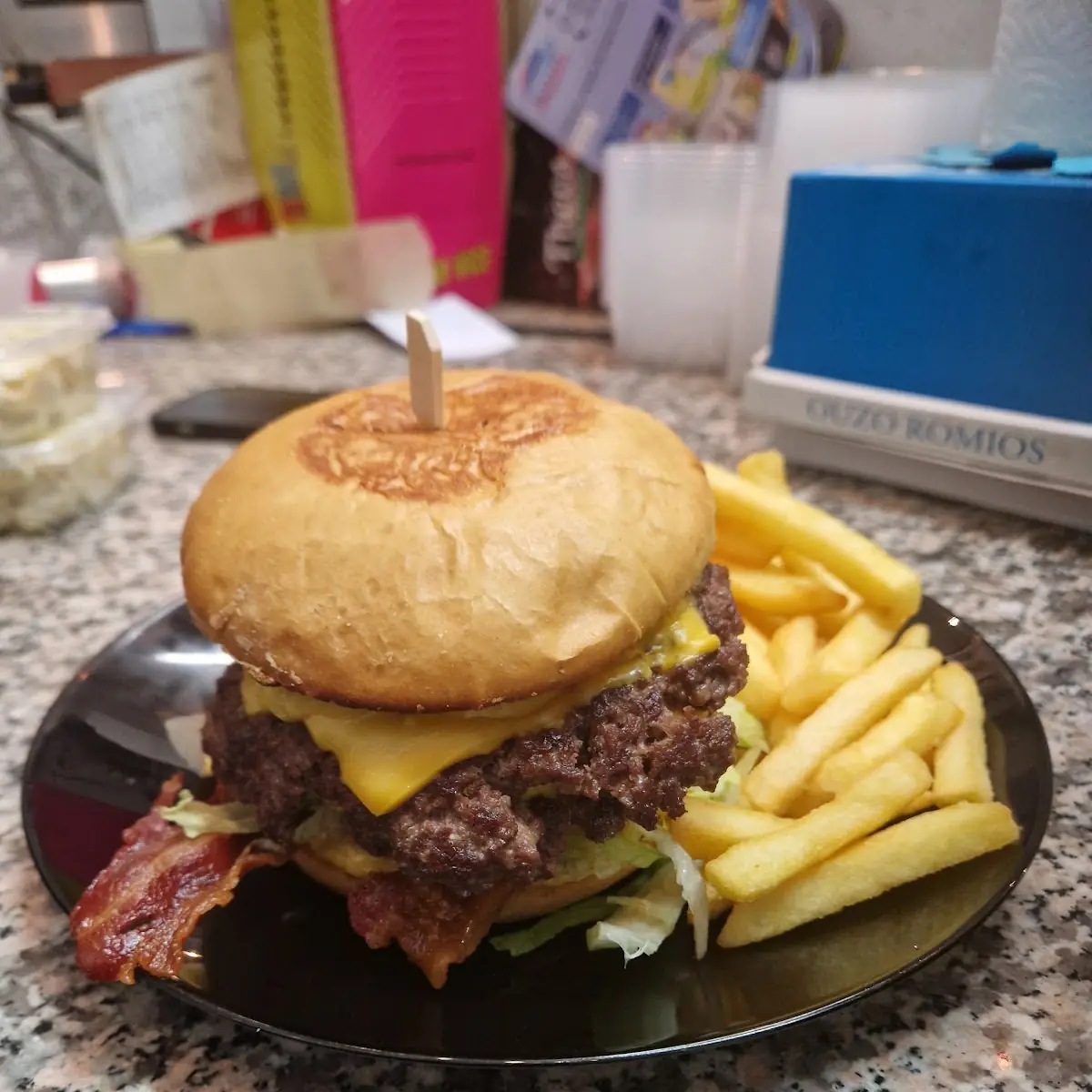Theo's Burger