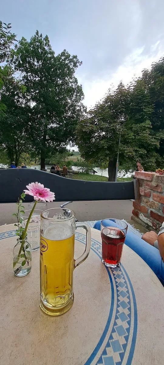 Bier Und Rotwein