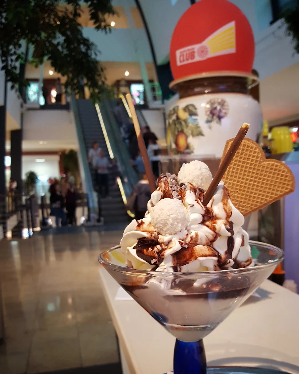 Coppa Raffaello, Gelateria Eiscafe