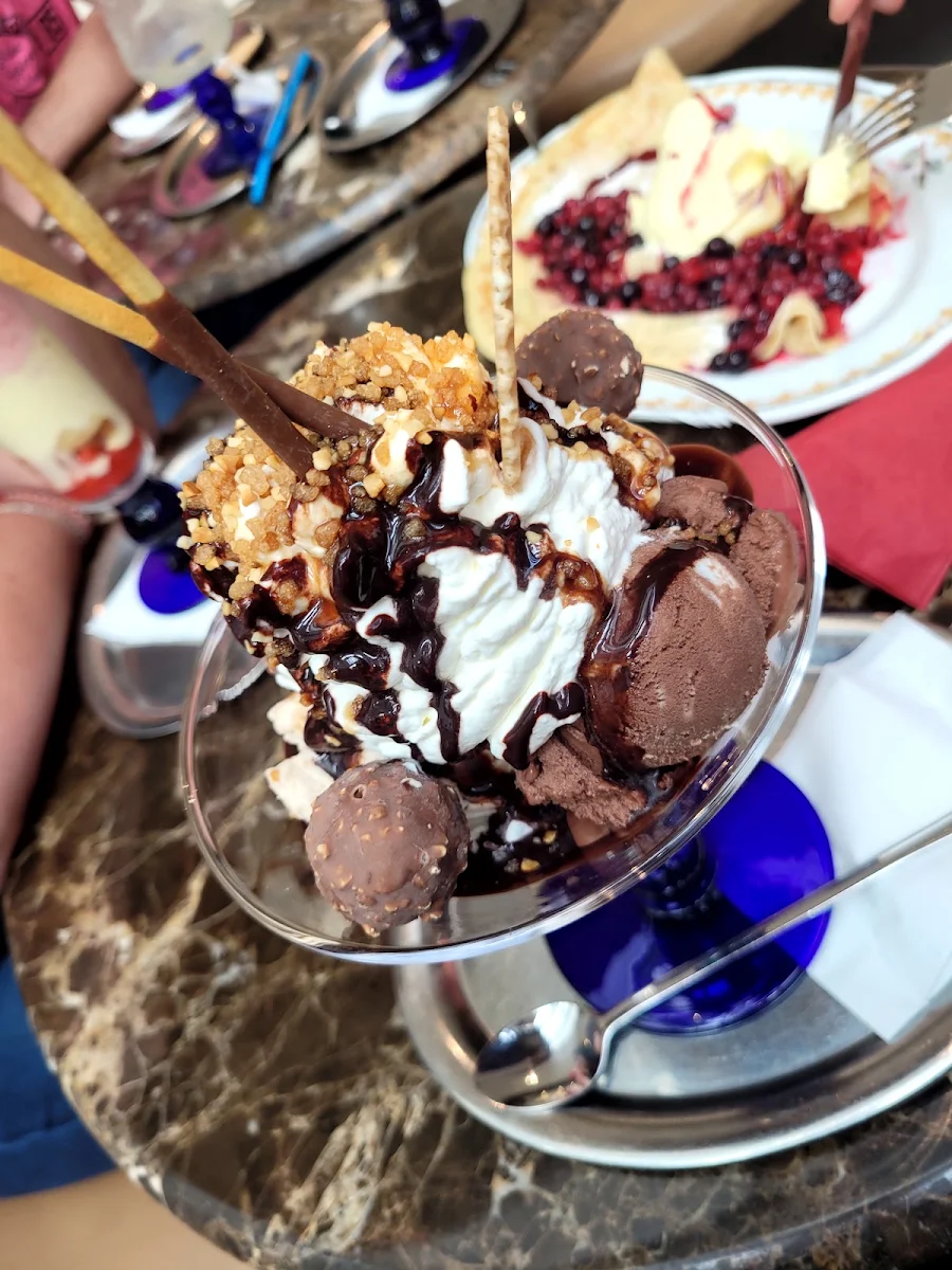 Highlights, Gelateria Eiscafe
