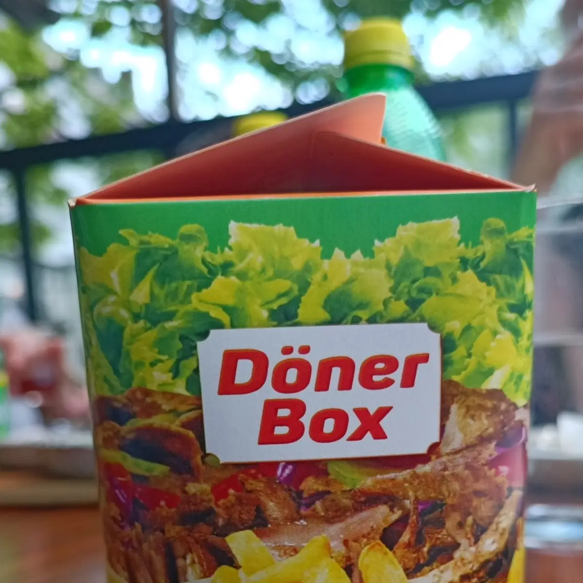 Pommdöner, Urfam Restaurant