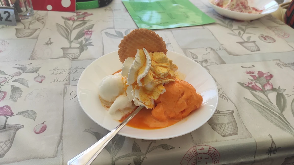Sanddorn Eis
