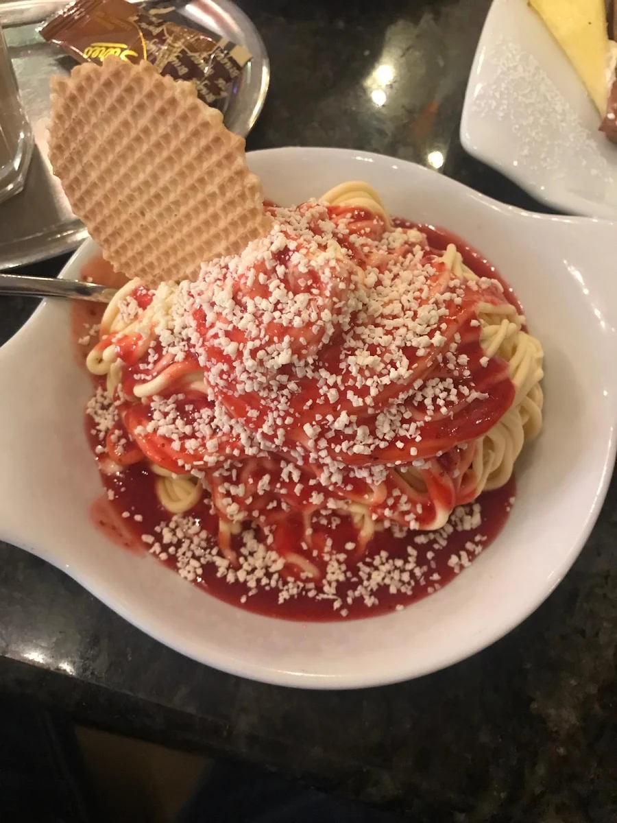 Spaghetti Eis, Eis Café Valentino