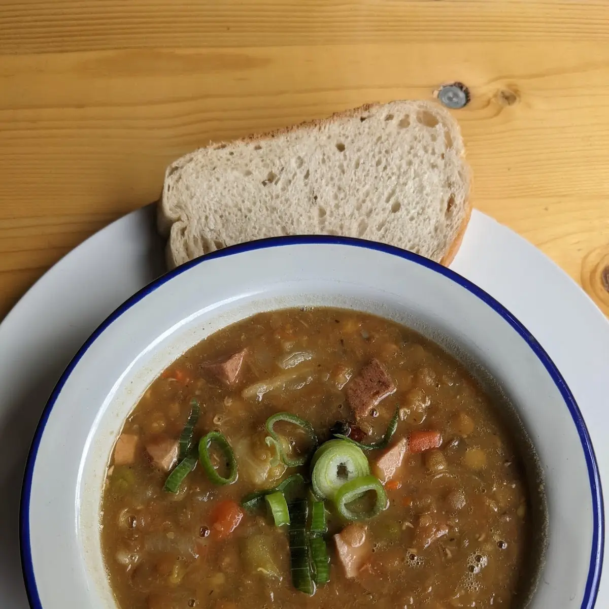 Linsensuppe