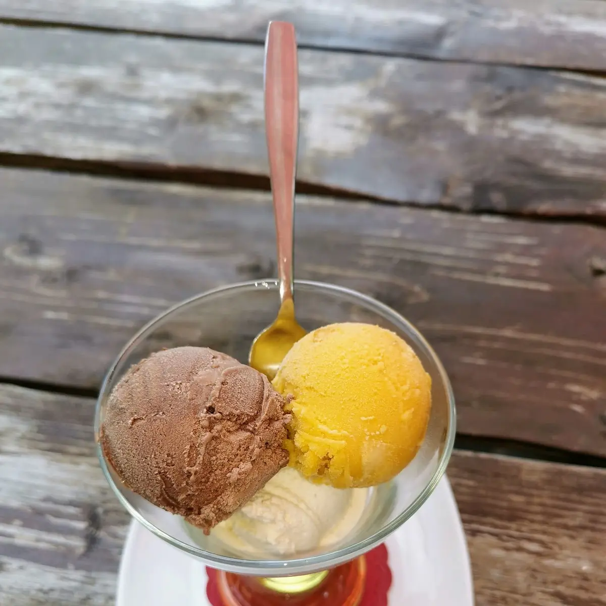 Leckeres Eis, Imbiss-Stube "An der Pechhütte"
