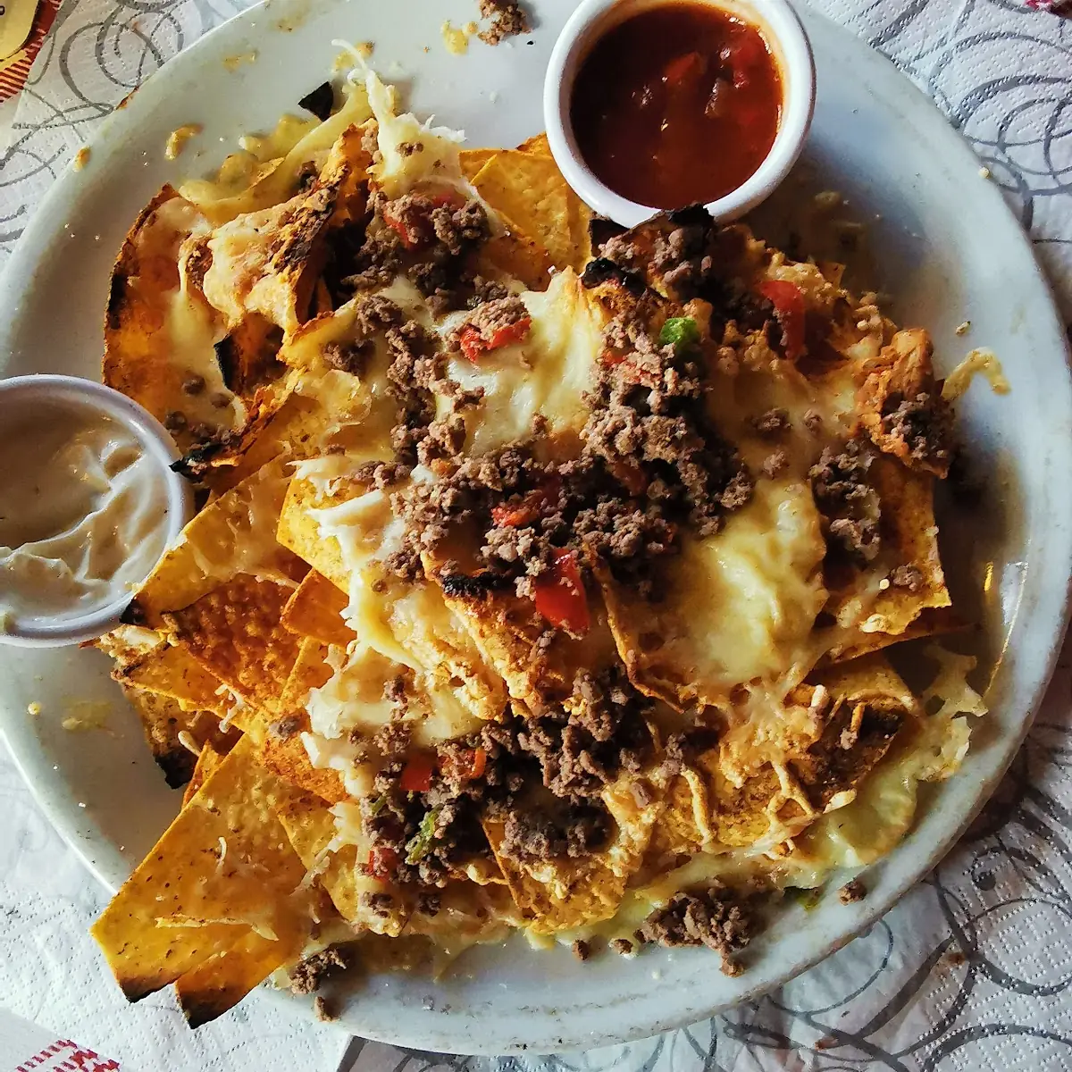 Nacho Con Carne