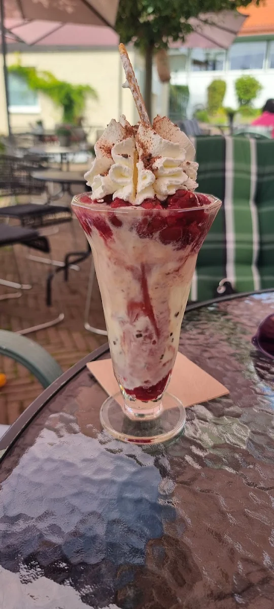 Schwarzwaldbecher