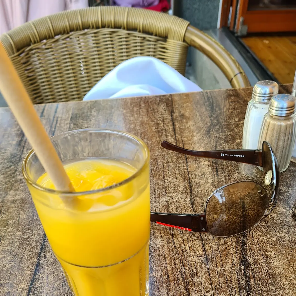 Saft, Salt & Pepper