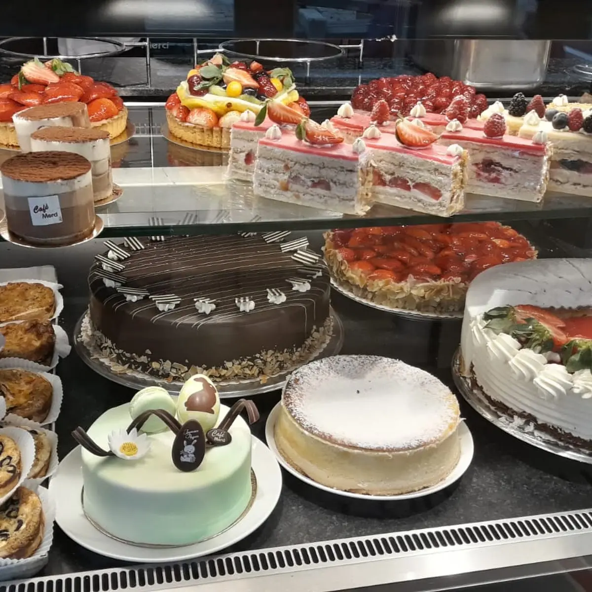 Cakes & Tarts