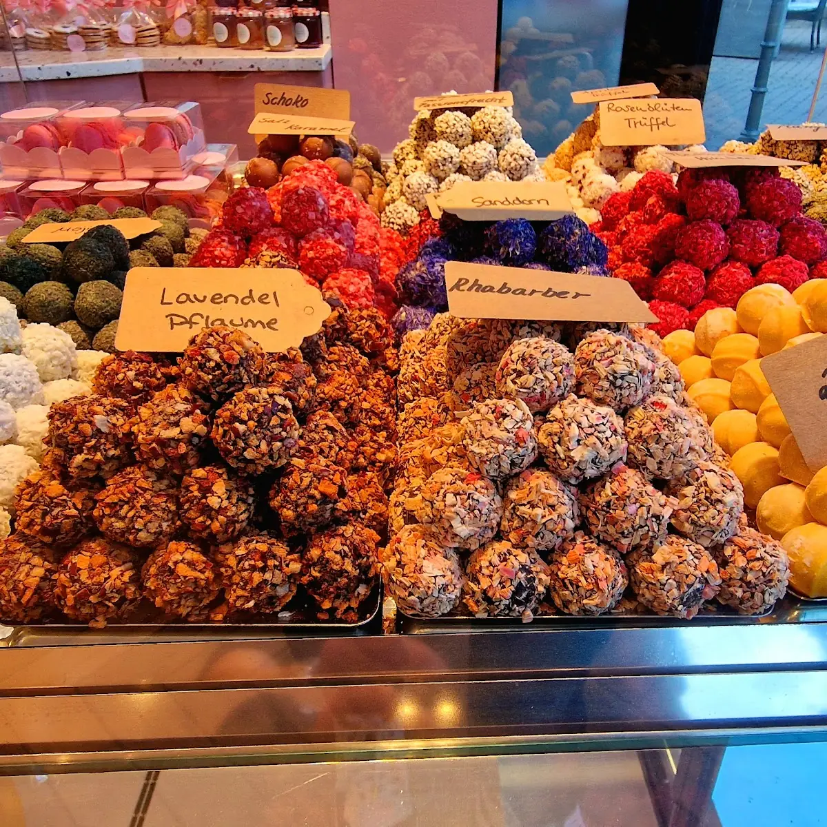 Hausgemachte Pralinen