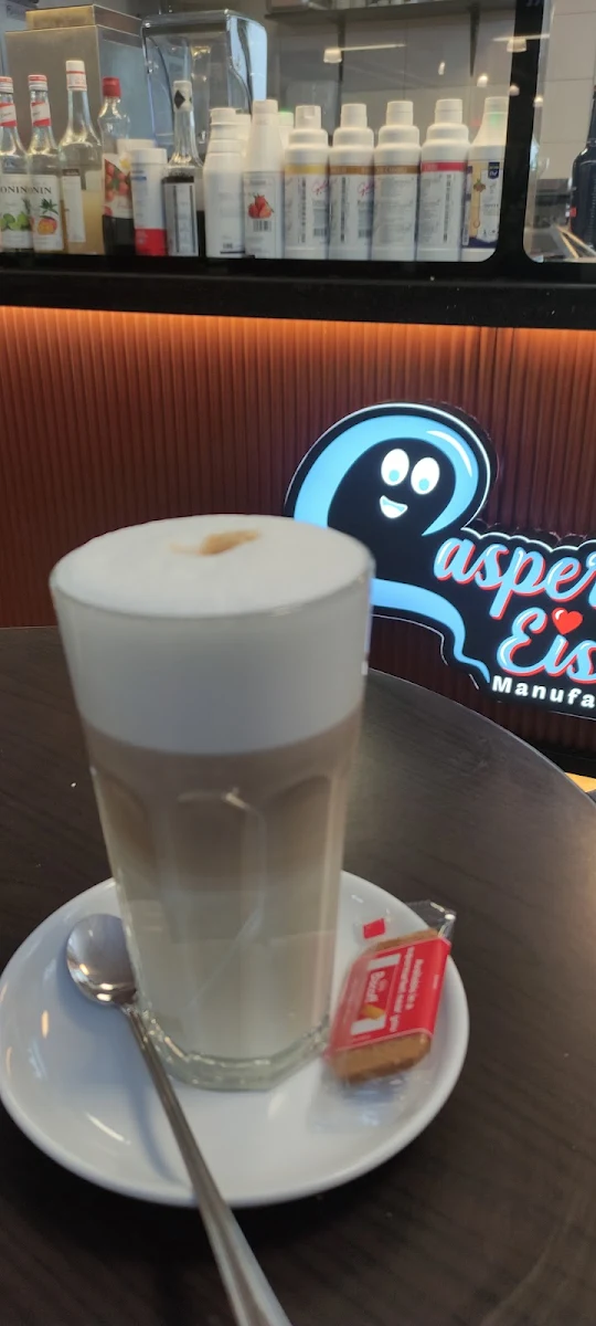 Highlights, Caspers Eis Café
