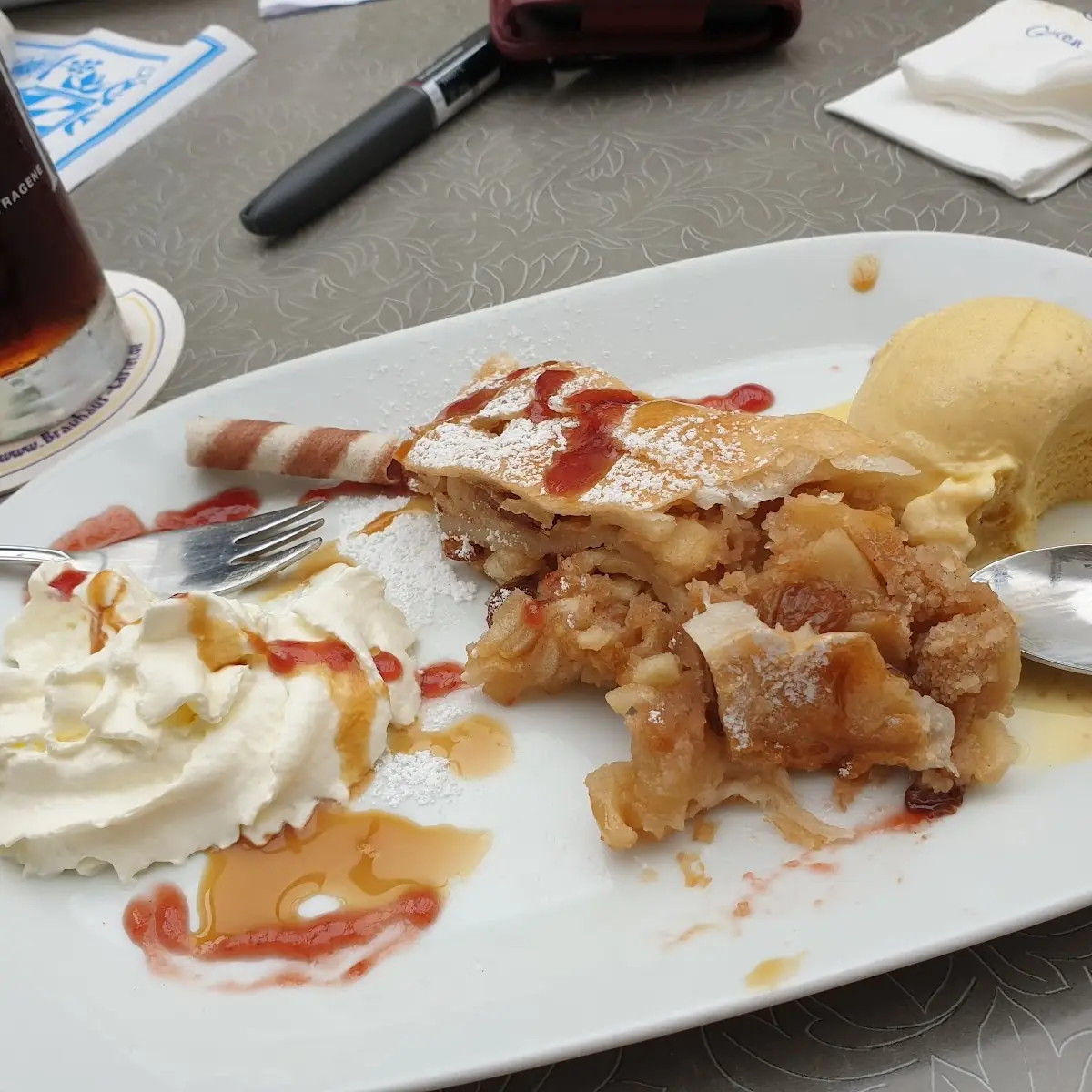 Apfelstrudel