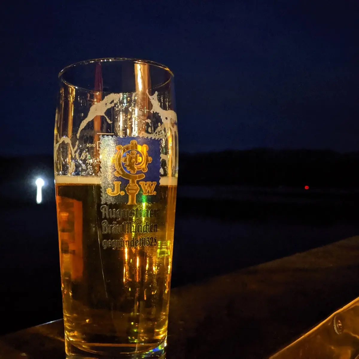Bier Hell, Cafe am See