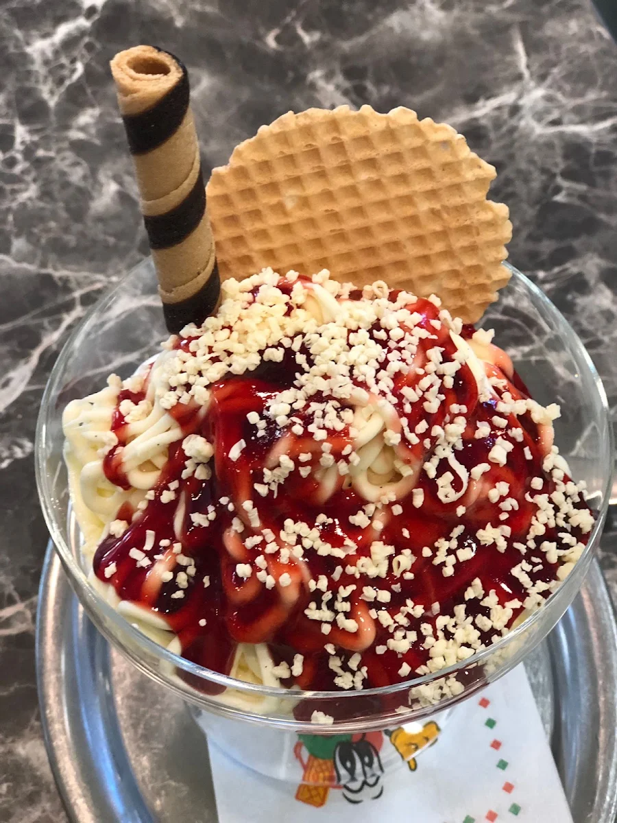 Spaghetti Eis