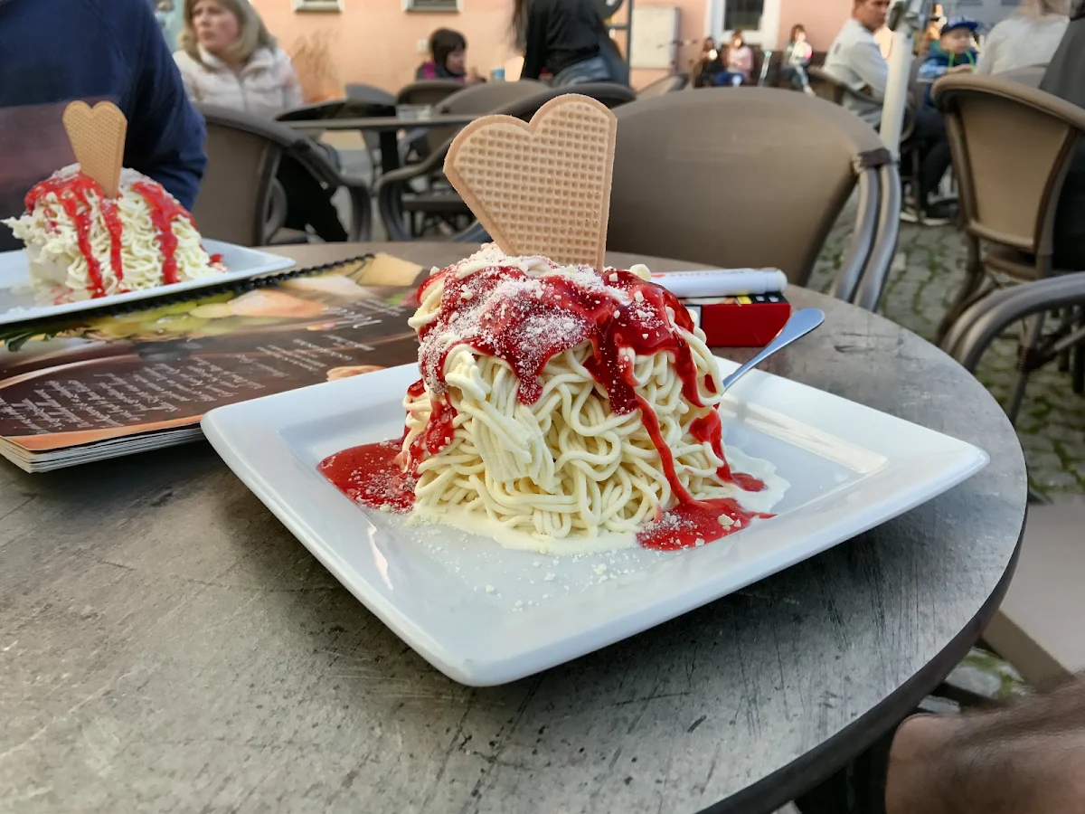 Spaghetti Eis