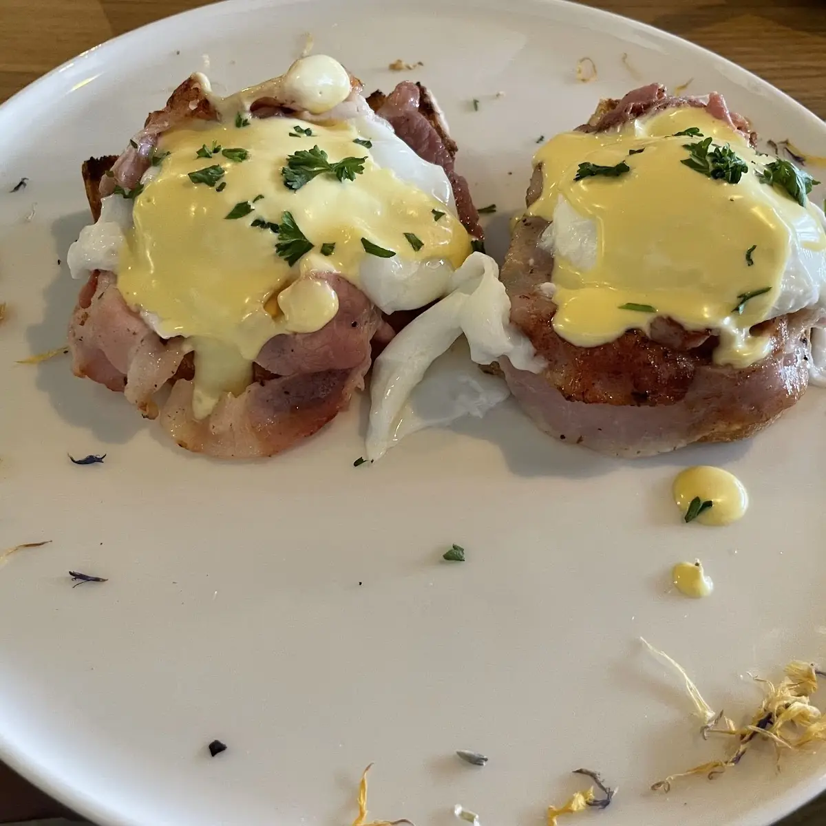 Eggs Benedict