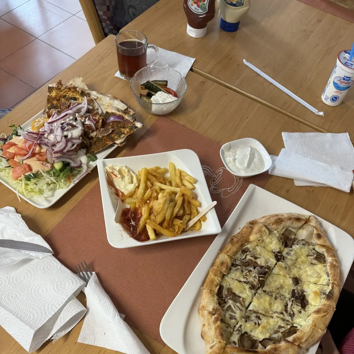 Pıde Und Pommes