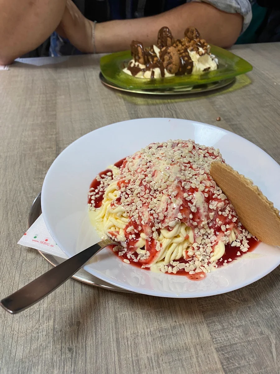 Spaghetti Eis