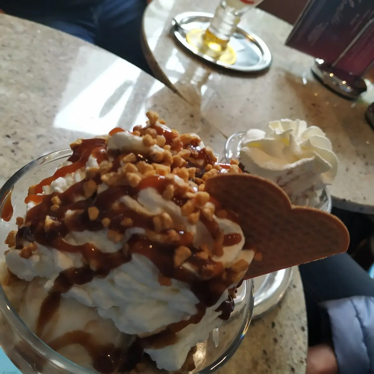 Krokantbecher