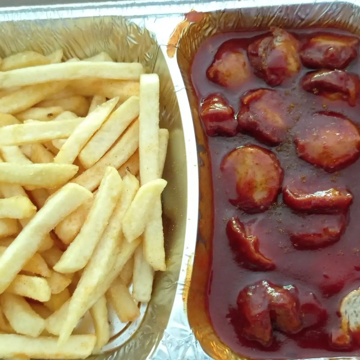 Currywurst Mit Pommes Einfach