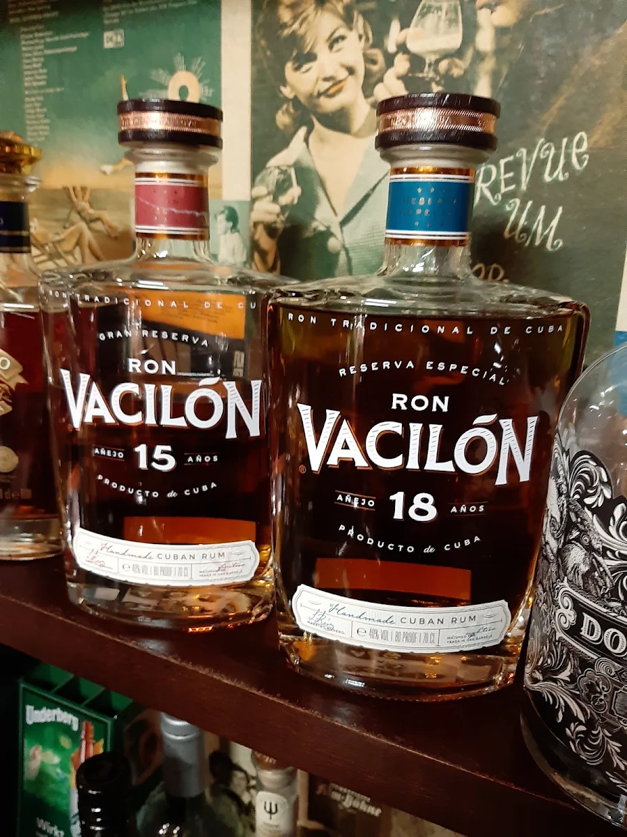 Rum, Cafe Filmriß