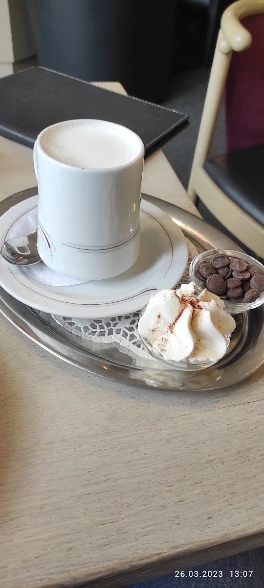 Ciocolata Calda, Fallscheer Cafe- Konditorei