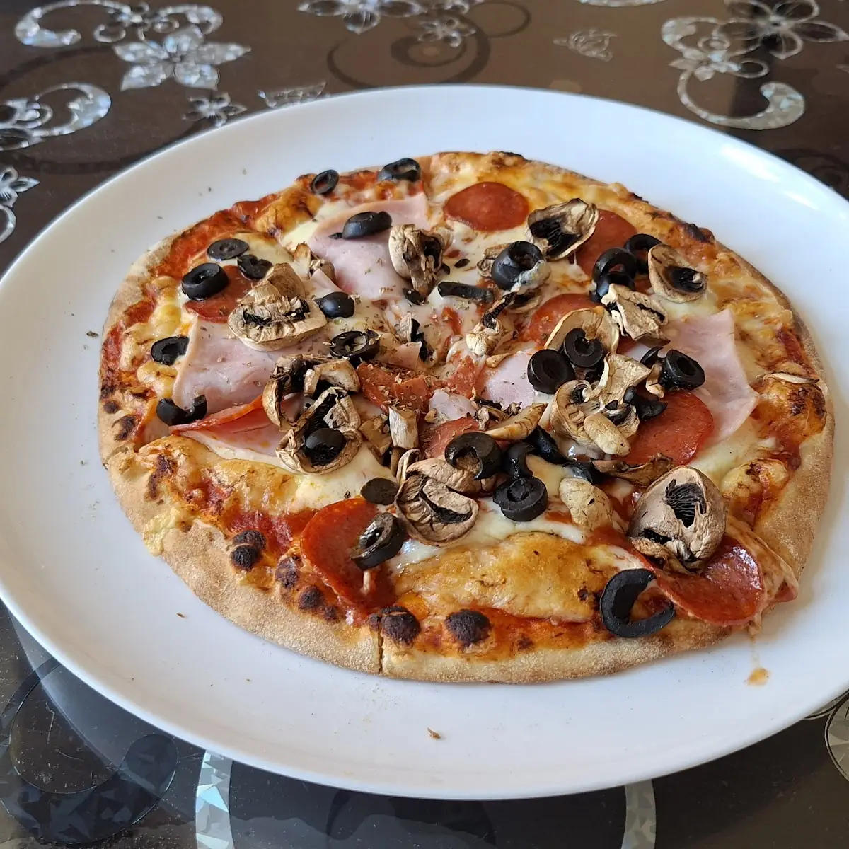 Highlights, Bistro Orient