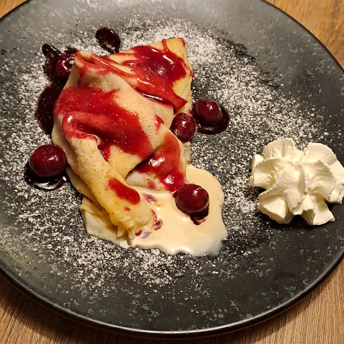 Palatschinken Mit Eis
