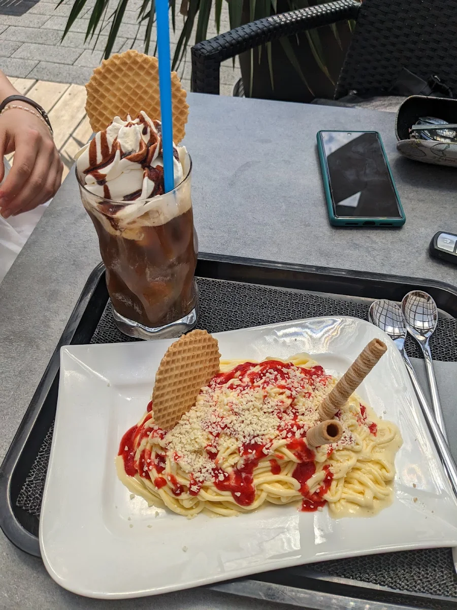 Spaghetti Eis