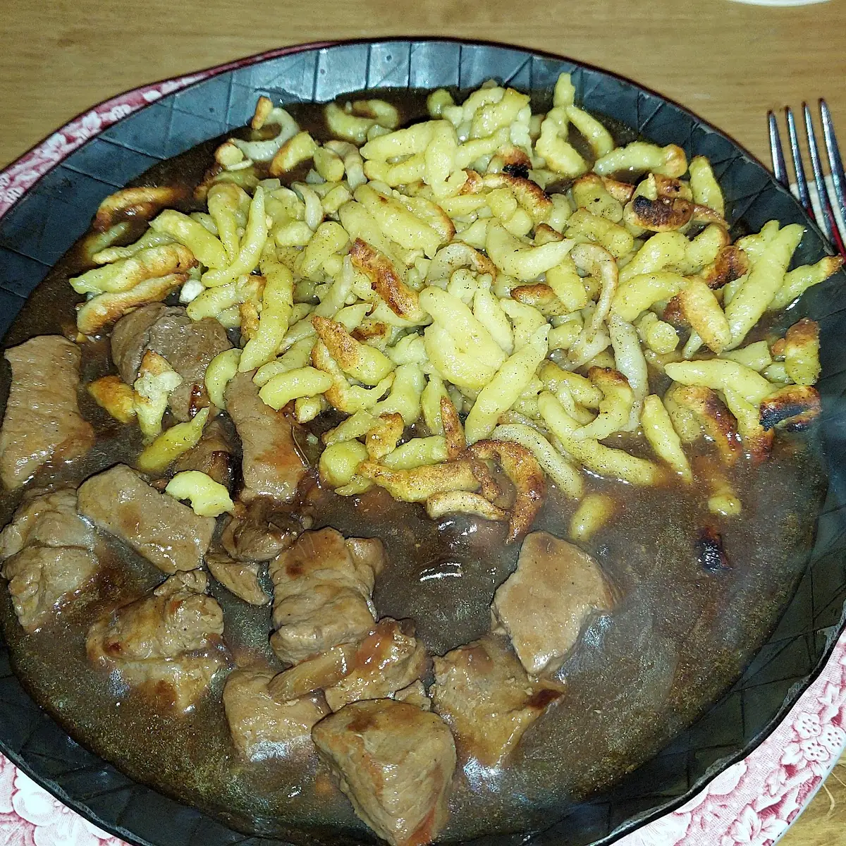 Gulasch Mit Spätzle