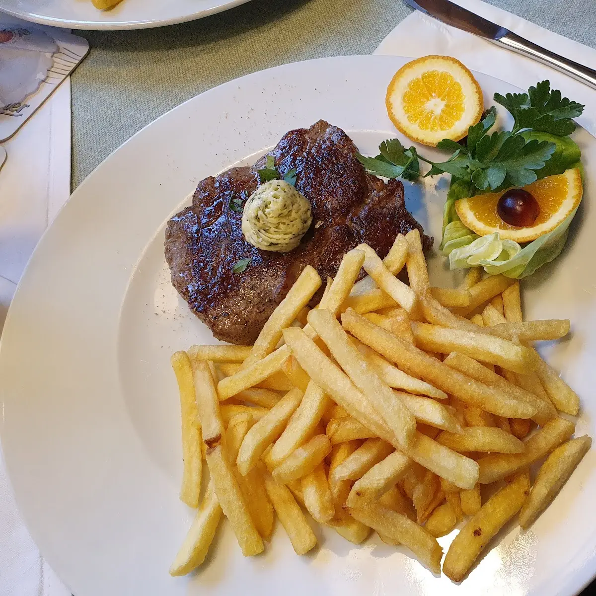 Rumpsteak Mit Pommes