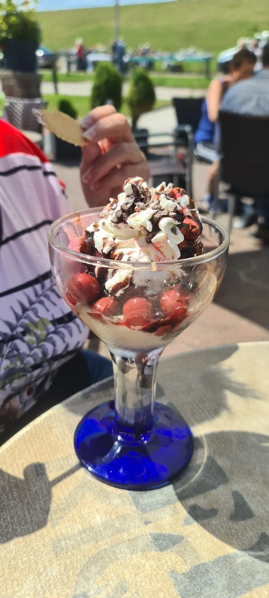 Schwarzwälder Eisbecher