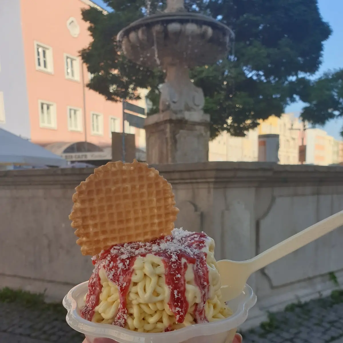 Spaghetti Eis