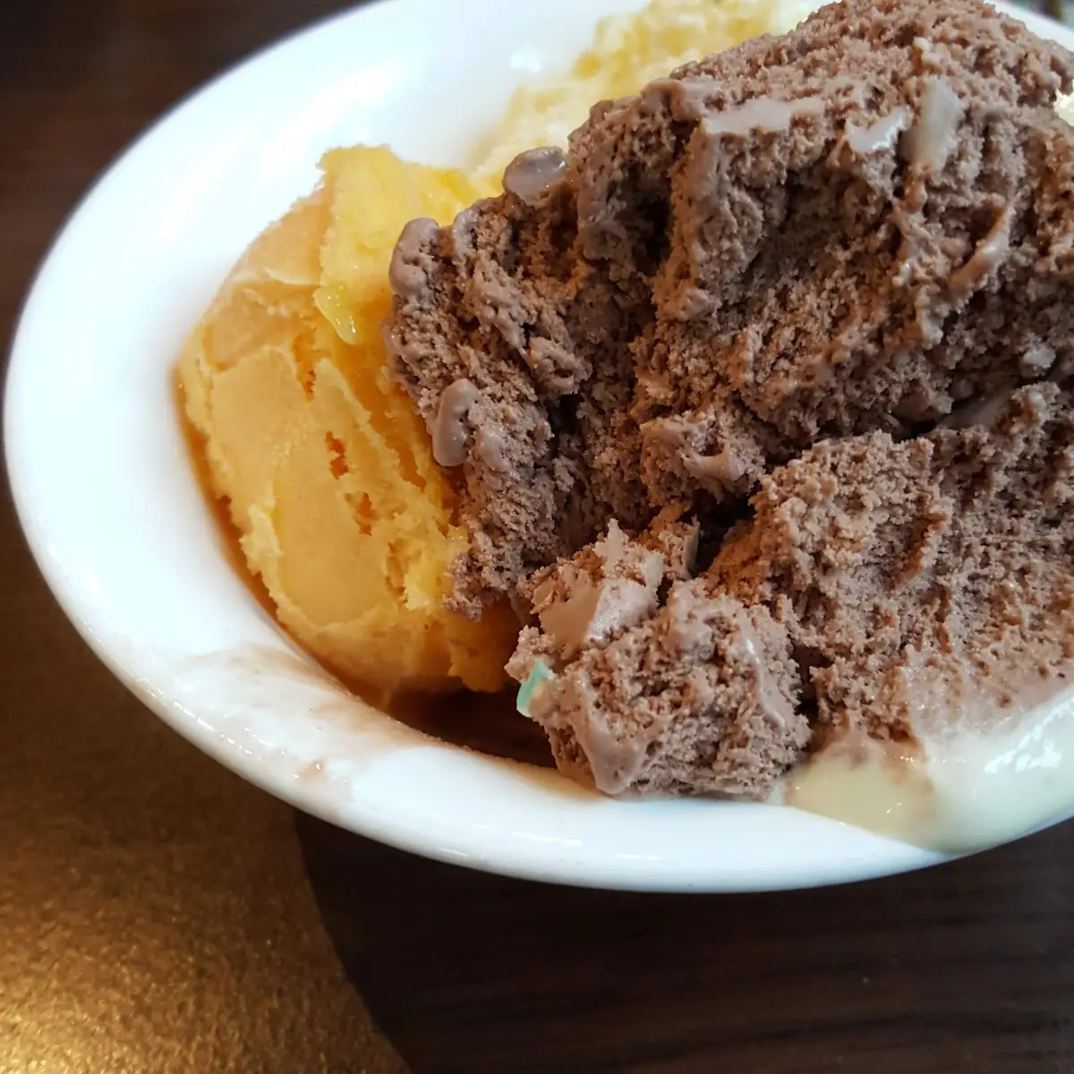 Gemischtes Eis