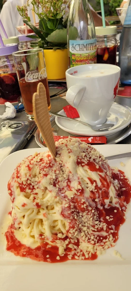 Spaghetti Eis