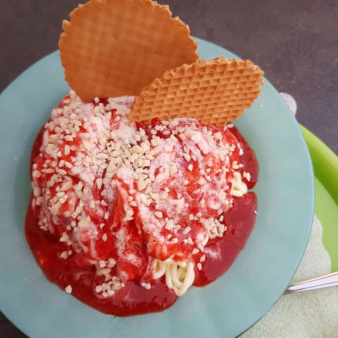 Spaghetti Eis