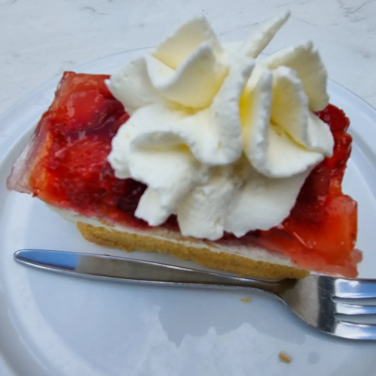 Erdbeerschnitte