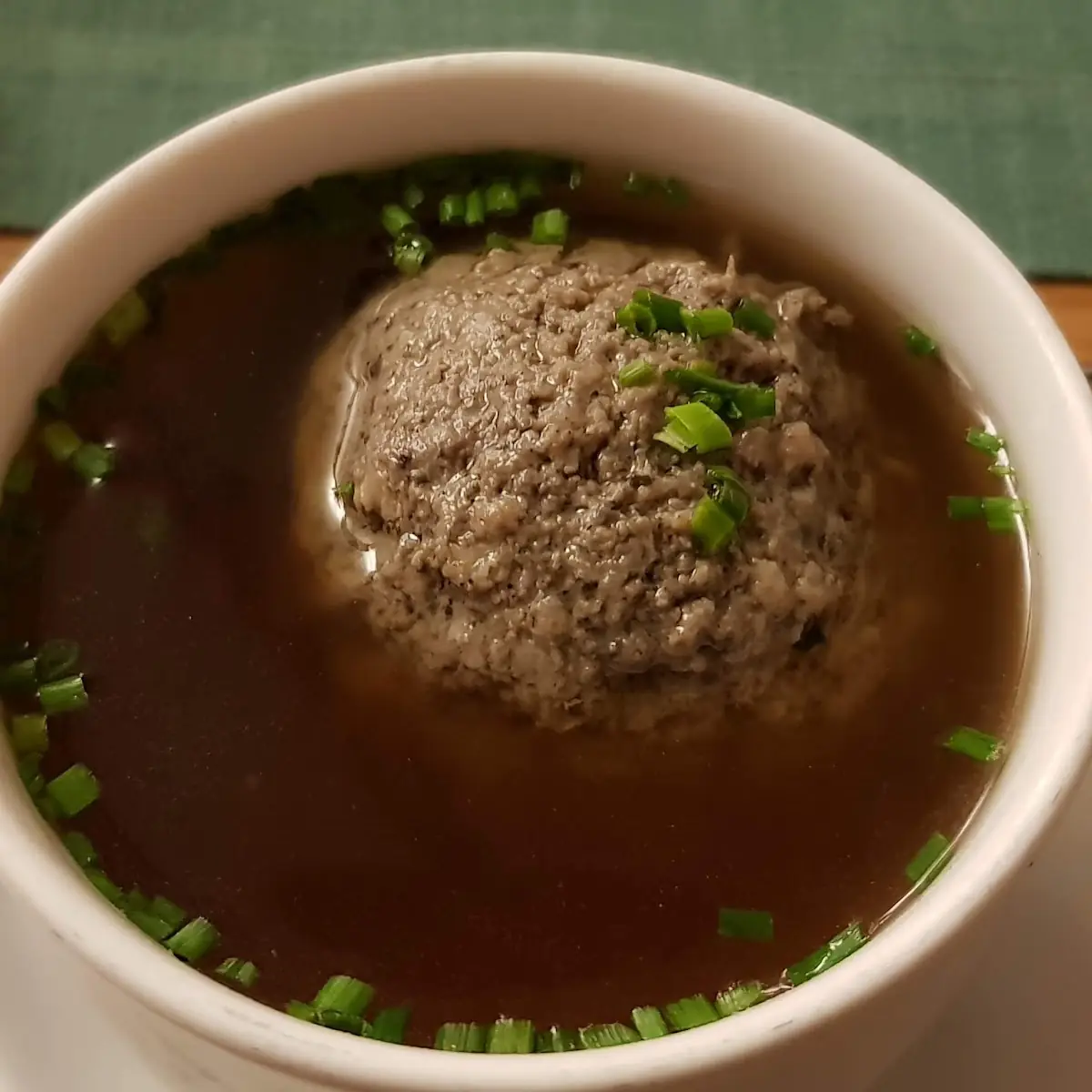 Leberknödelsuppe