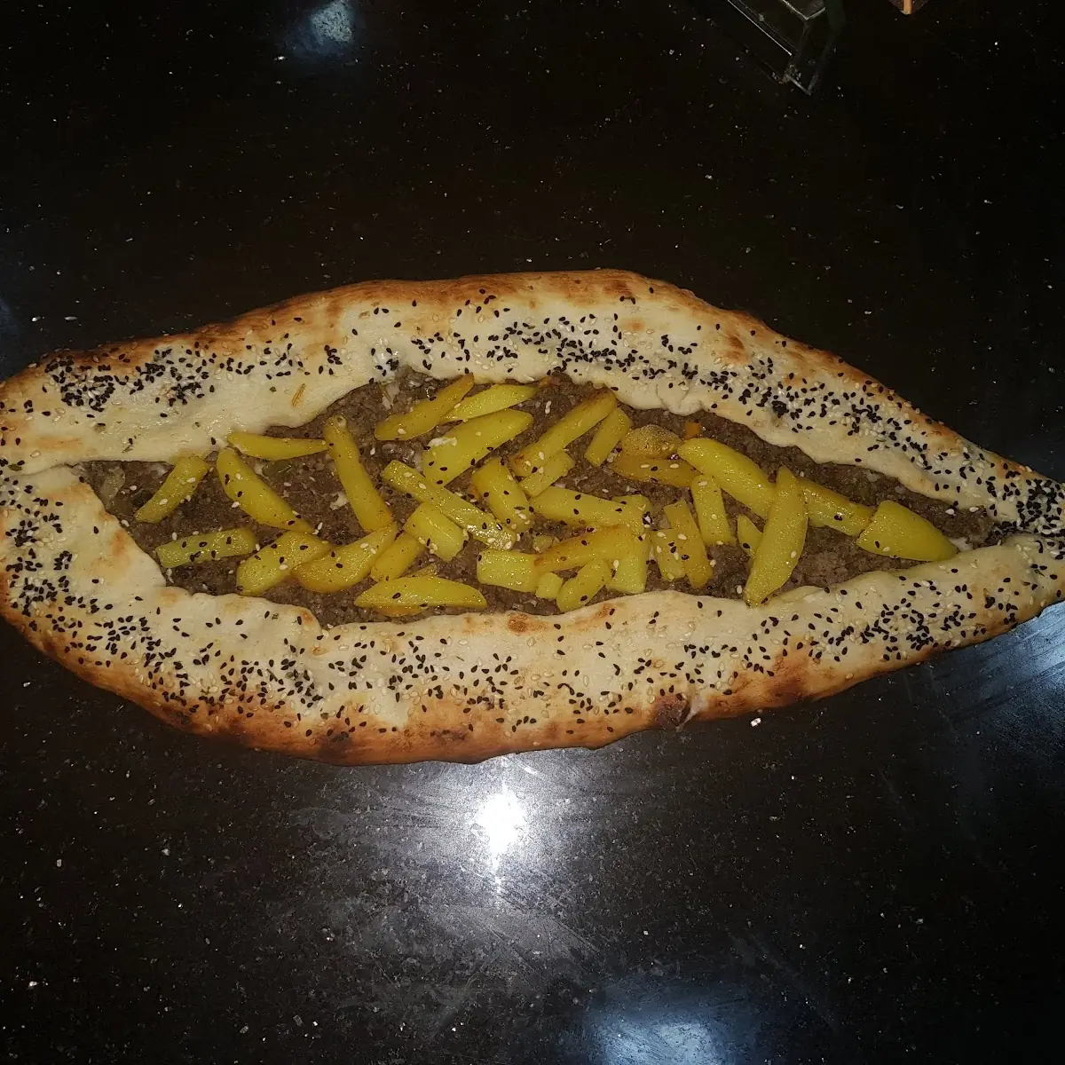 Pide Mit Hackfleisch