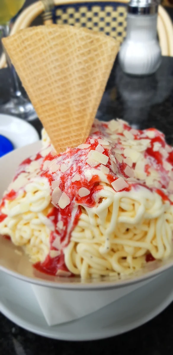 Spaghetti Eis