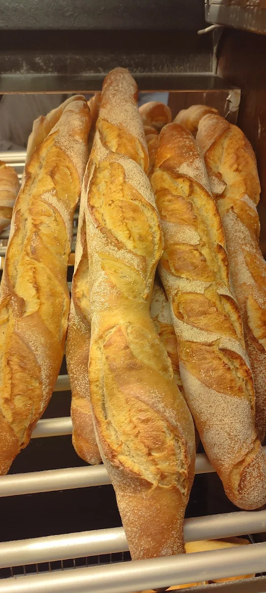Highlights, Eli's Cafe & Brot
