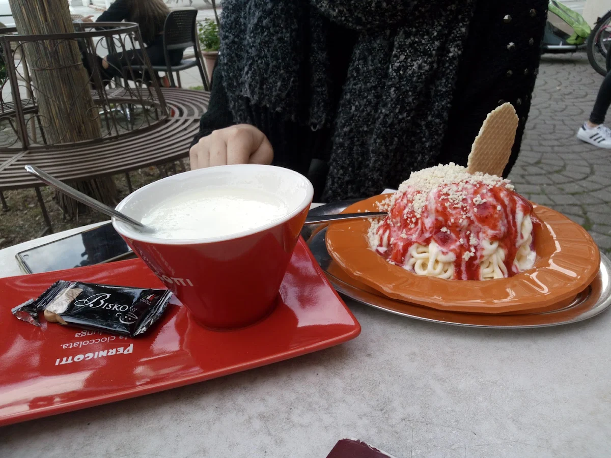 Spaghetti Eis